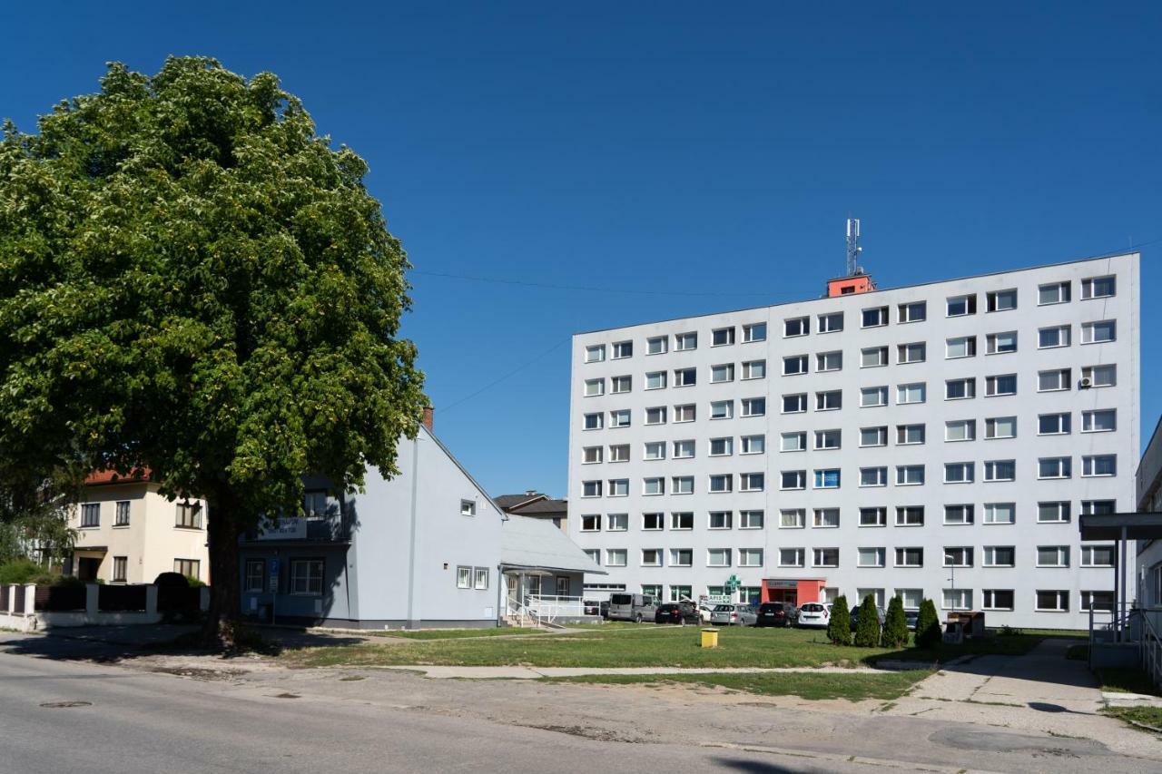 Utulny Apartman S Peknym Vyhladom Na Hory Martin Exterior photo